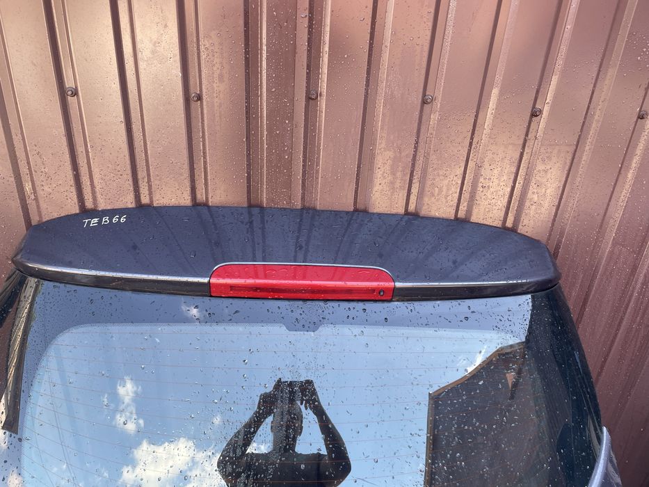 Ляда кришка багажника Renault Megane 3 колір Teb66