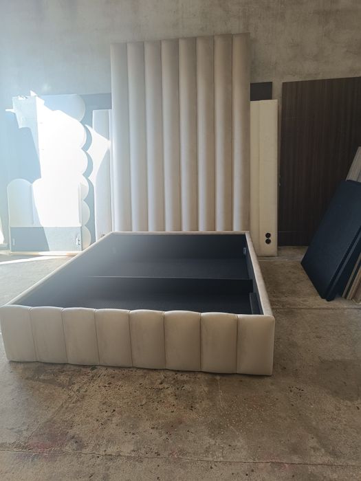 Panele tapicerowane na wymiar łózko box od producenta ozdobne listwy