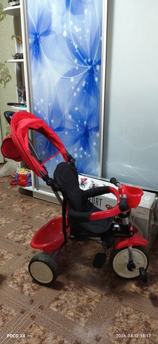 Дитячий триколісний велосипед