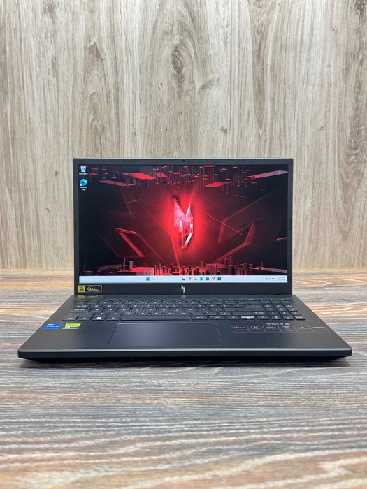 Ноутбук Acer Nitro V 15 - i5-13420H/ 32GB RAM/ 512GB SSD/ RTX 4050 6GB