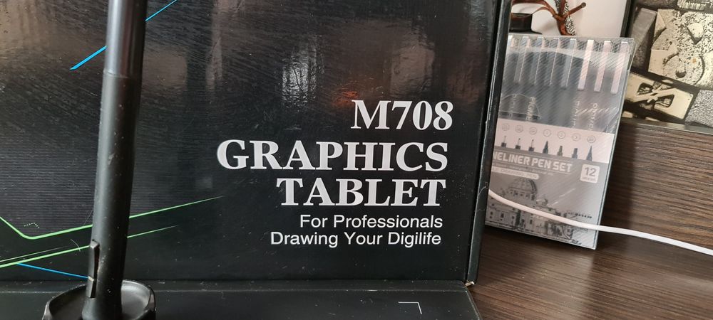Продам графический планшет m708 ugee