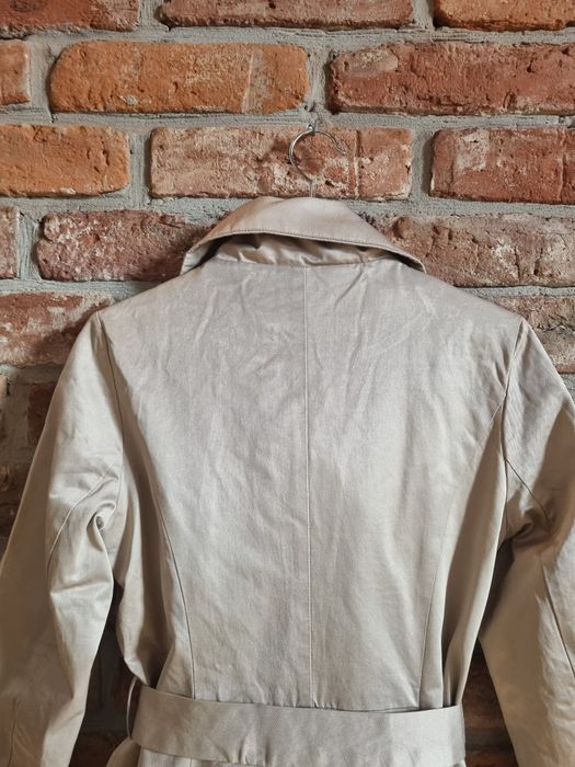 Beżowy płaszcz * Vila