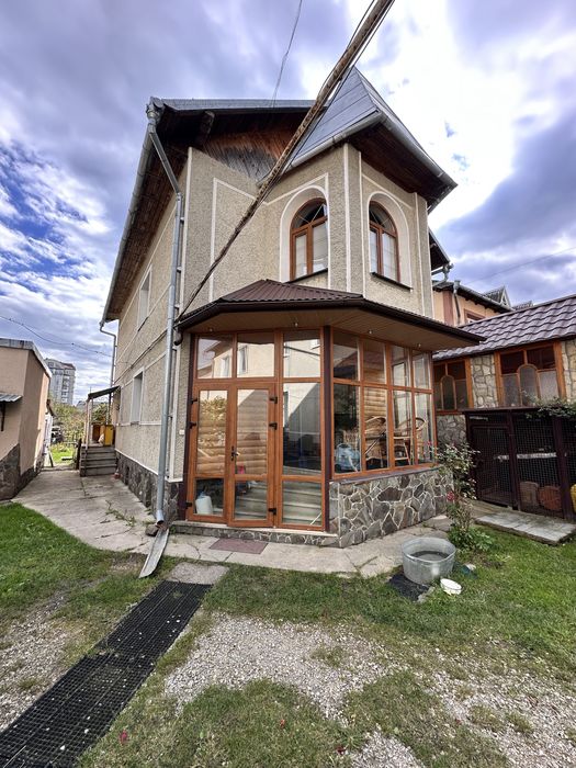 Продається будинок  у Надвірній