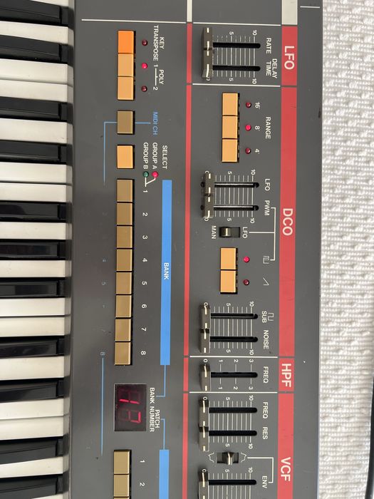 Roland Juno 106