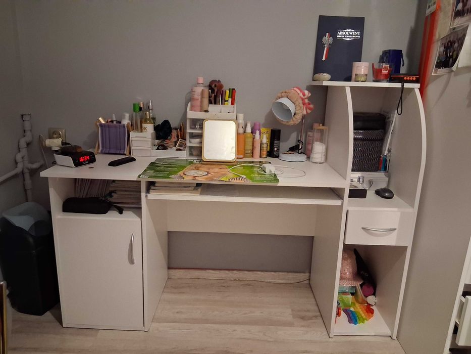 Sprzedam szkolne biurko