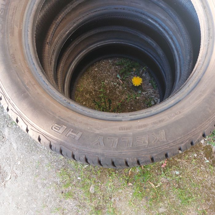 Sprzedam opony 185/60 R15