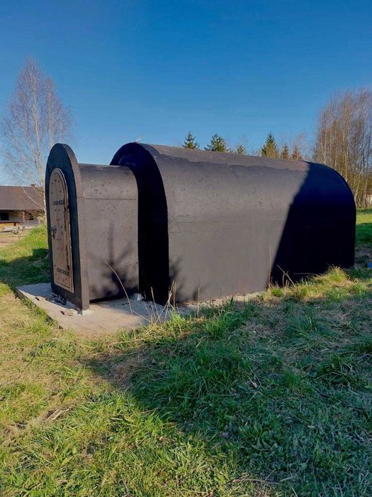 Piwnica ogrodowa ziemianka betonowa , schron, spiżarnia