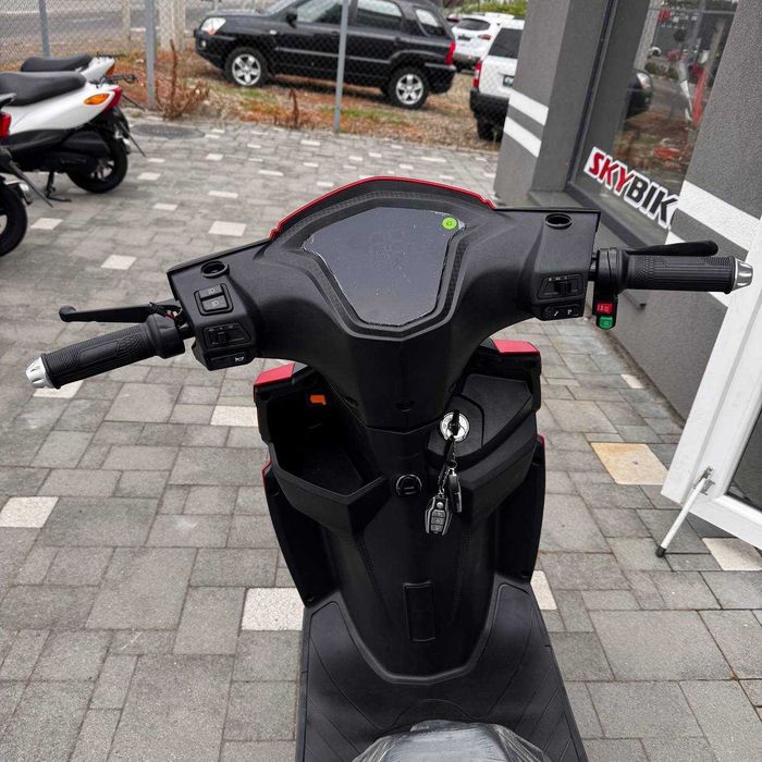 Електроскутер FORTE LEON PRO 2500W 72V/32Ah, гарантія, доставка