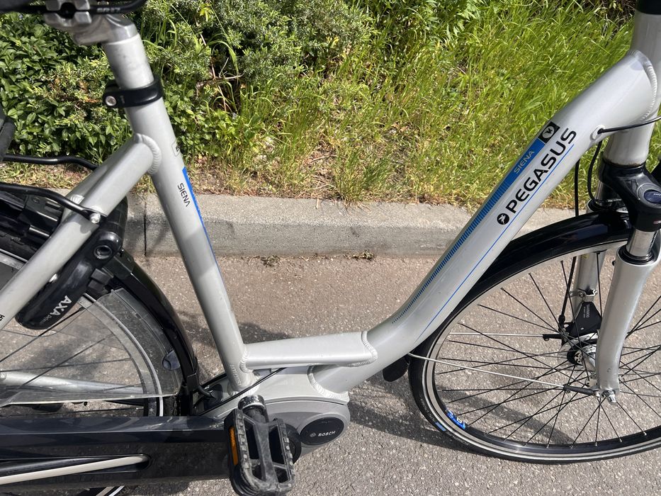 Rower elektryczny PEGASUS z silnikiem centralnym BOSCH 36v 400 Wh /A