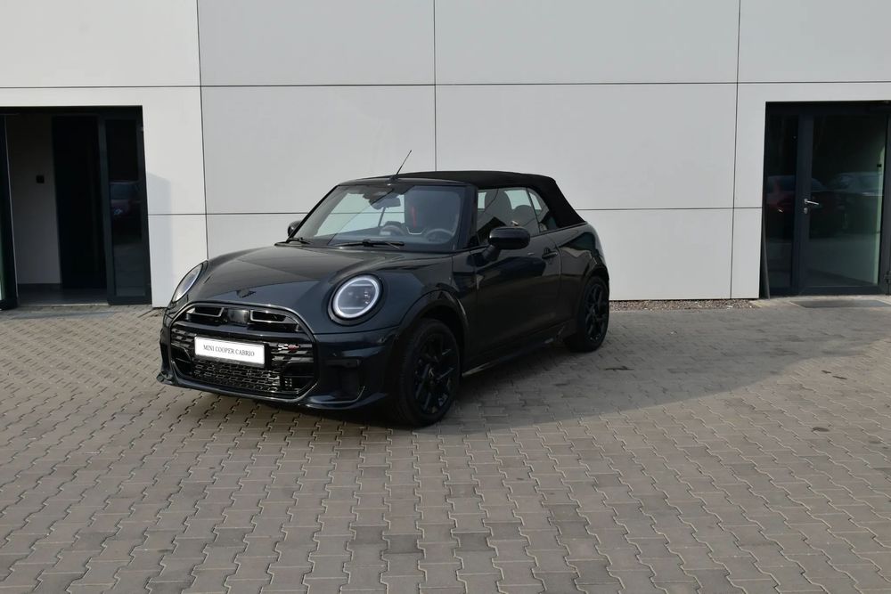 MINI Cooper S MINI Cooper Cabrio S