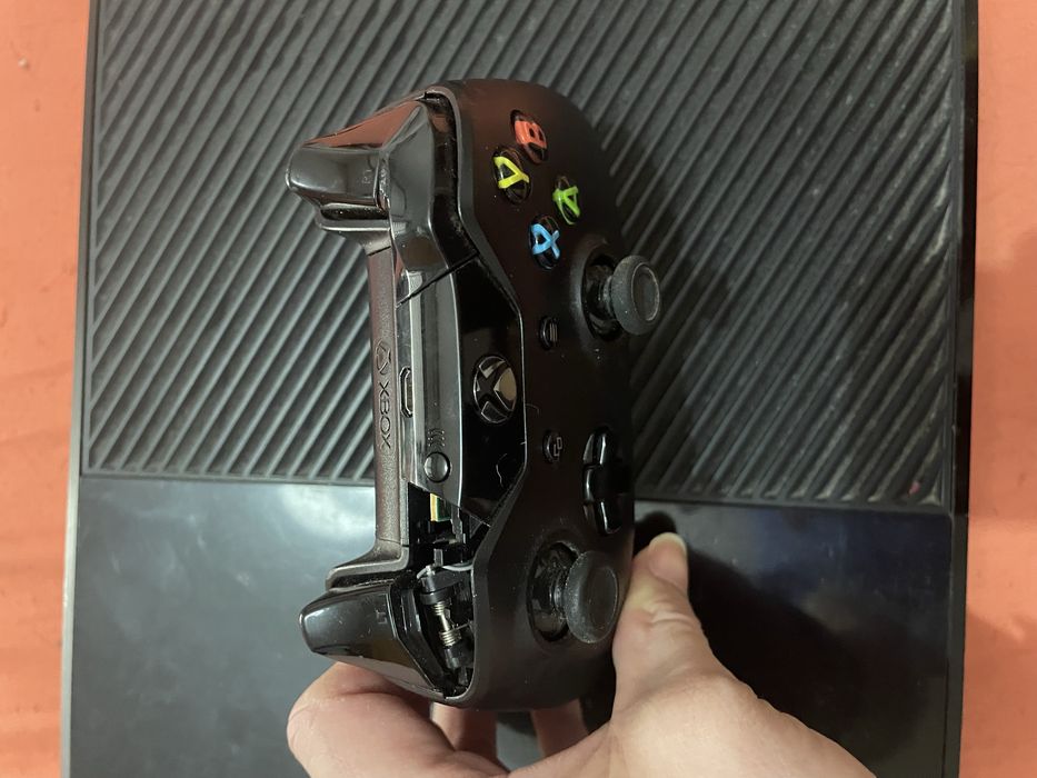 Xbox One Fat de 500 GB + Comando Original!