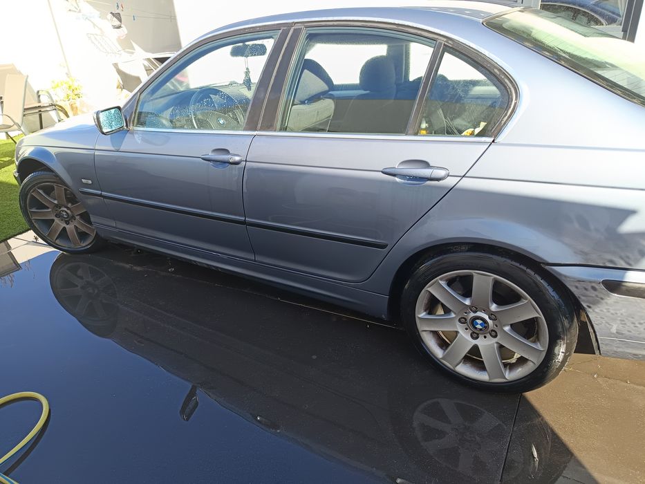 BMW 330 E46 ano 2000