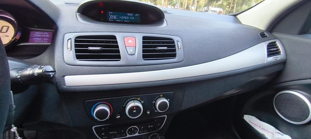 Renault Mégane — fotografia 7