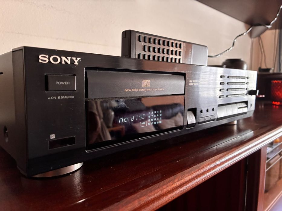 Leitor de CDS SONY CDP-597 (Made in France)