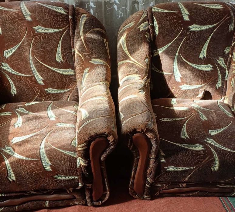 Два кресла та диван, гарний стан!