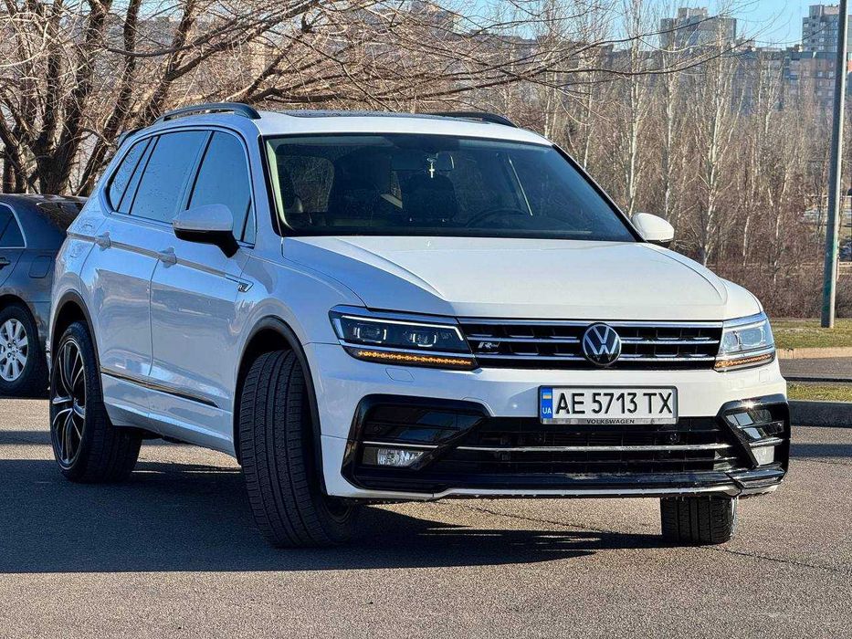 Volkswagen Tiguan SE R-Line Дизель