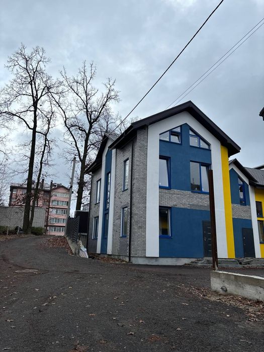 З-х поверховий ТАУНХАУС з 5 кімнат м. Ірпінь