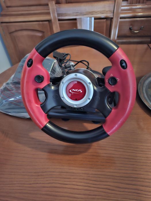 Consola volante diablo. NGS.