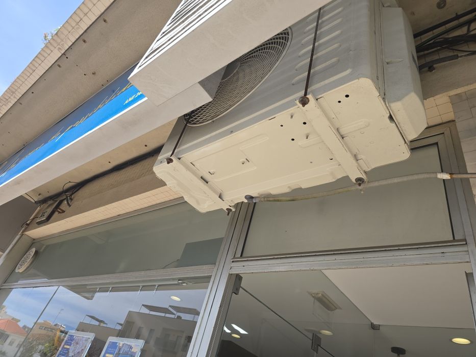 Ar condicionado Ekallor 9000 com 4x elementos