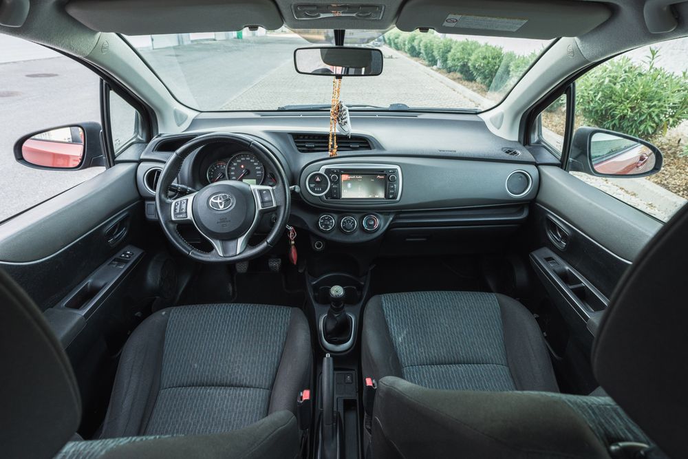 Toyota Yaris 1.0 gasolina