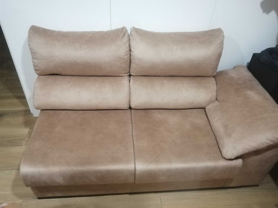 sofá normal e bege