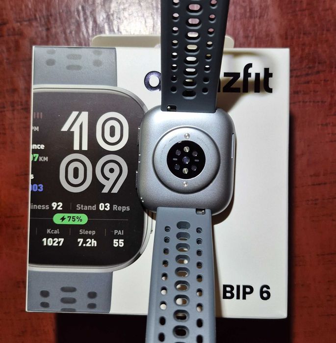 Смарт-часы Amazfit Bip 6 — AMOLED, на гарантии (10 мес.)