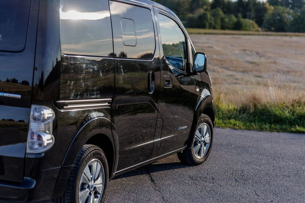 Nissan e-NV200 2015