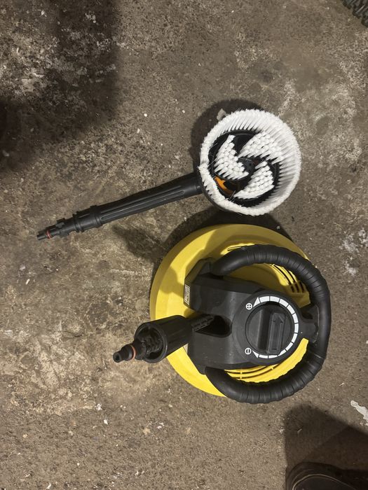 Щітка для миття бруківки