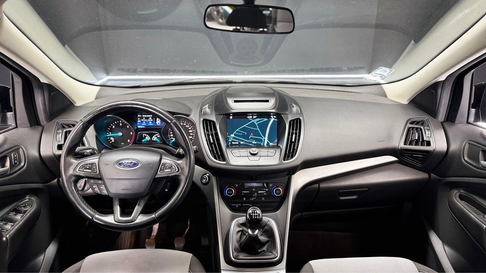 Ford Kuga 120 CV Diesel Ano 2017 ( SUV NACIONAL )
