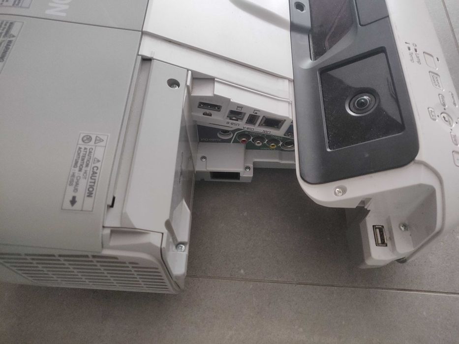 Epson eb475 projektor panoramiczny HDMI sprawny pilot WIFI