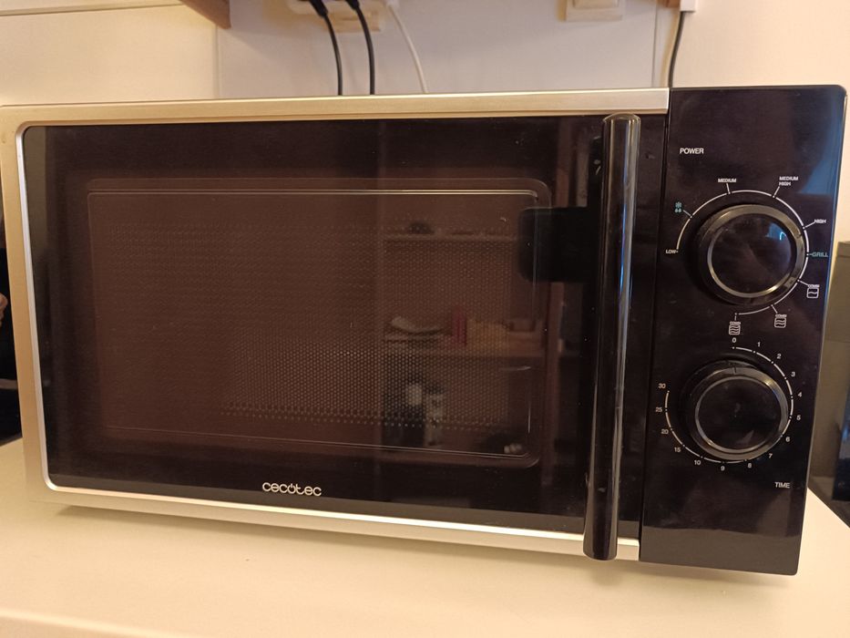 Microondas Cecotec 20Lts