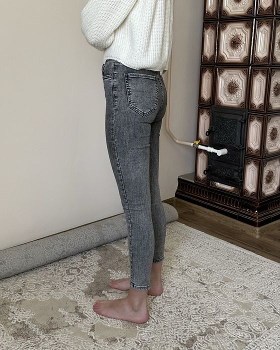 Жіночі джинси Mom та скіні