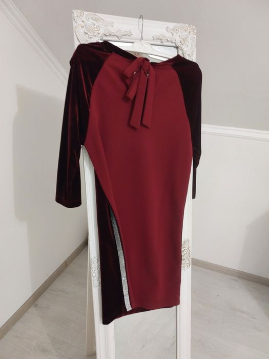 Плаття  Christian Dior, бархат бордо .