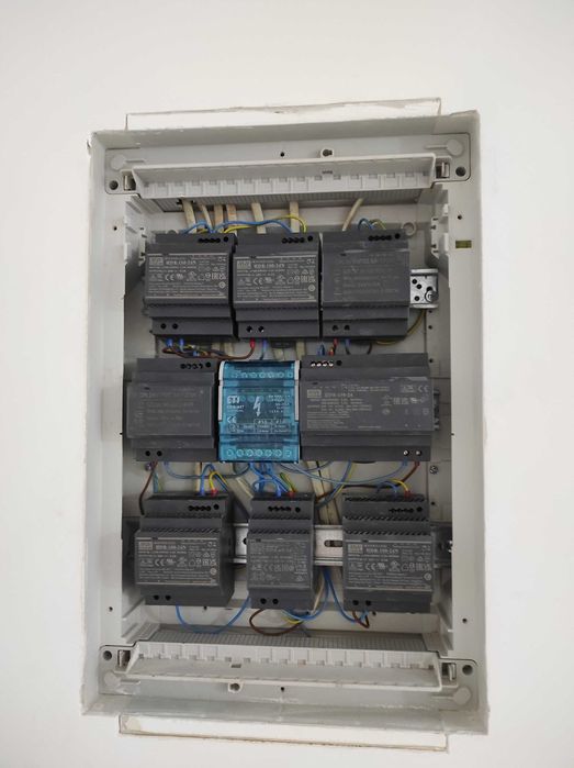 Електромонтаж.Заміна розеток,автоматів.Монтаж світильників.Електрик.