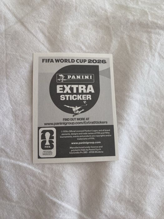 Cromo Extra Sticker Panini FIFA World Cup 2026 – Lamine Yamal atual campeão do mundo.