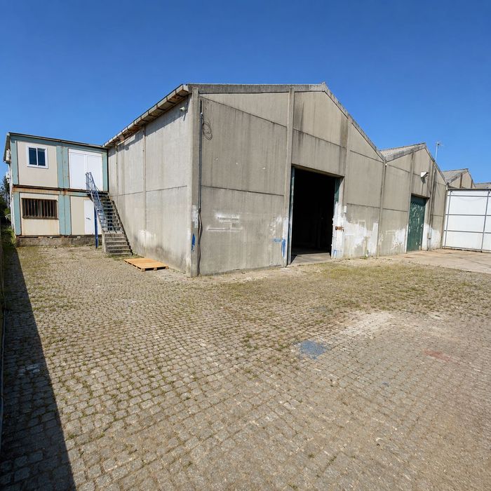 Armazém industrial 1500m2