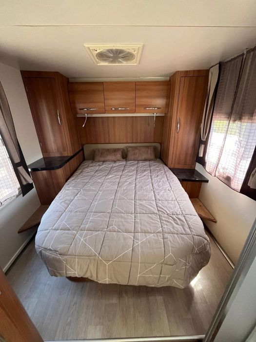 Autocaravana Perfilada Cama Central e Basculante