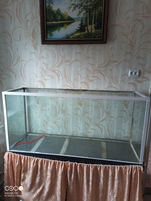 Аквариум на 320л продам