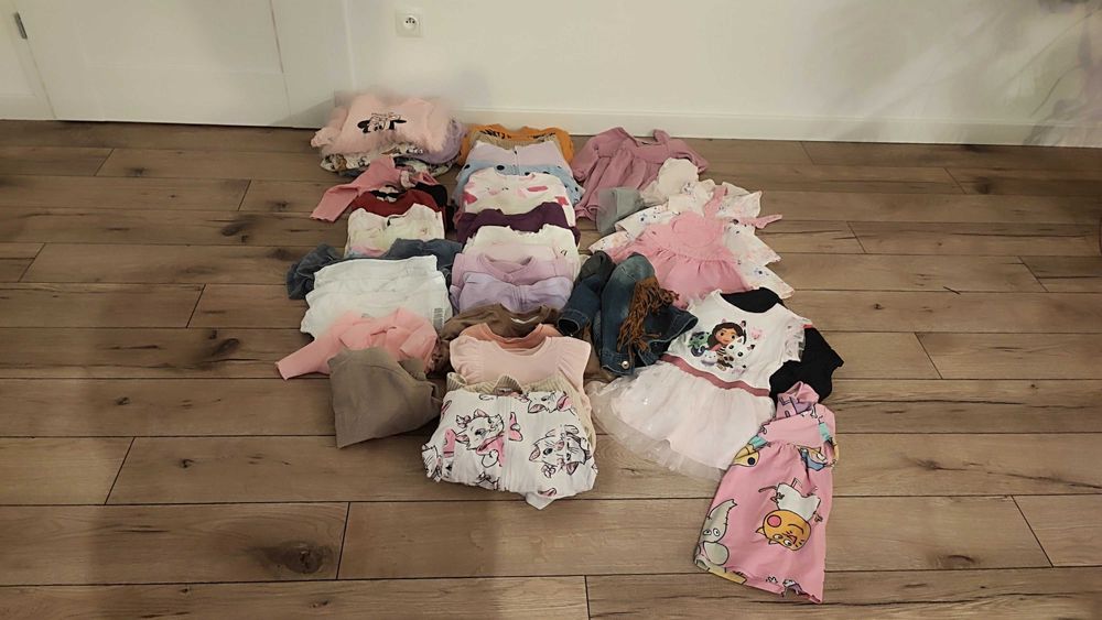 Ubrania 104 dziewczynka