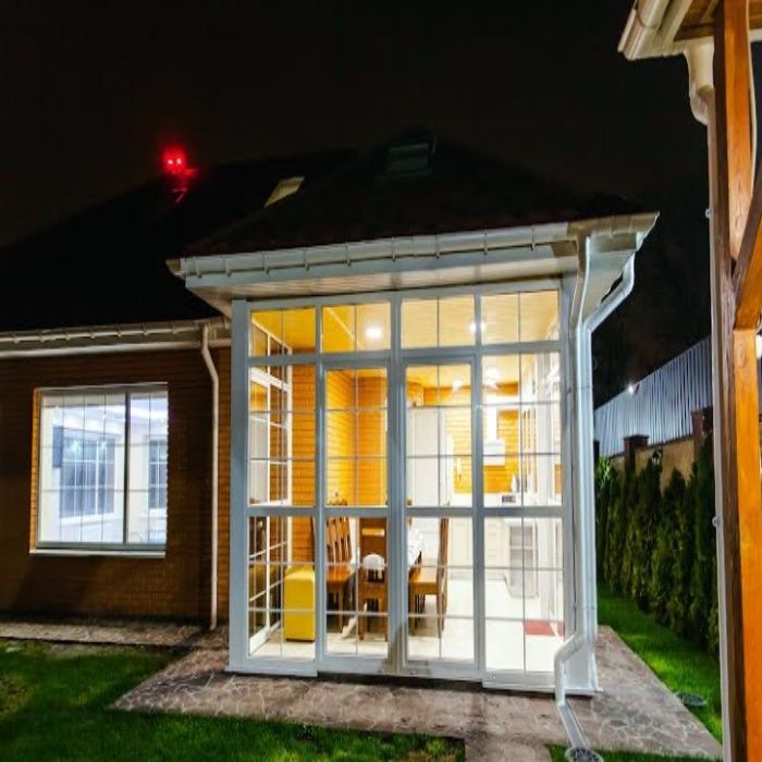 #434 котедж подобово з теплим басейном і великою альтанкою