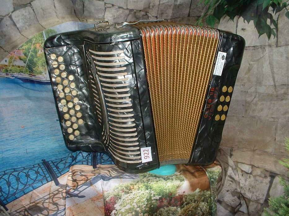 Concertina para venda N, 922