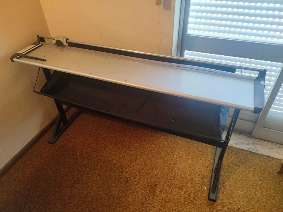 Plotter, guilhotina e máquina de encadernação | Equipamento gráfica, reprografia ou escritório