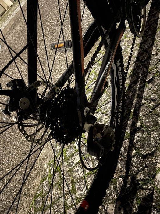 Vendo bicicleta MTB BH