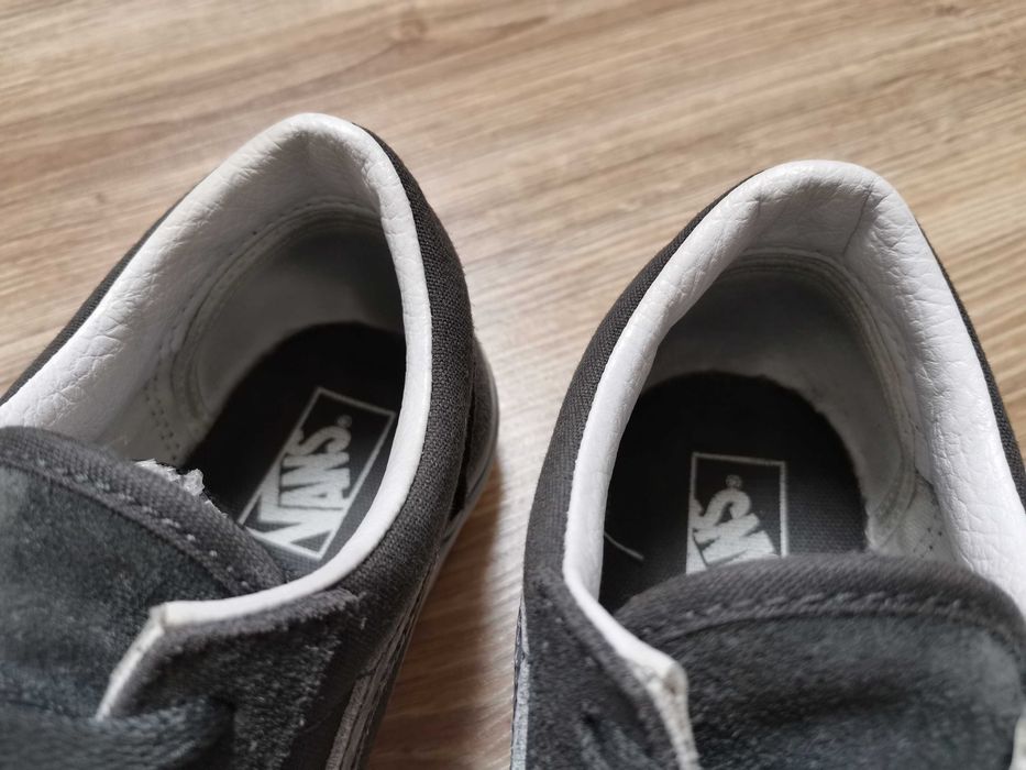 Продам кеди Vans 38 розміру.
