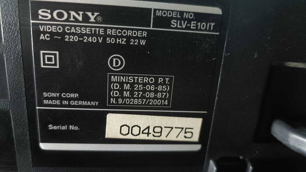 SONY Video Cassette Recorder SLV E10IT