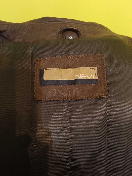 Casaco em pele genuina