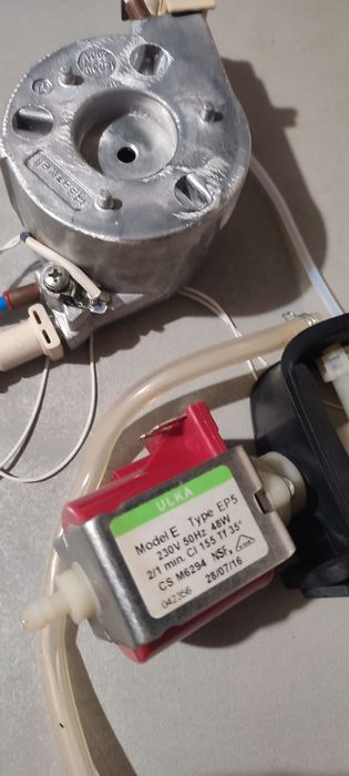 Dëlonghi Magnifica бойлер помпа