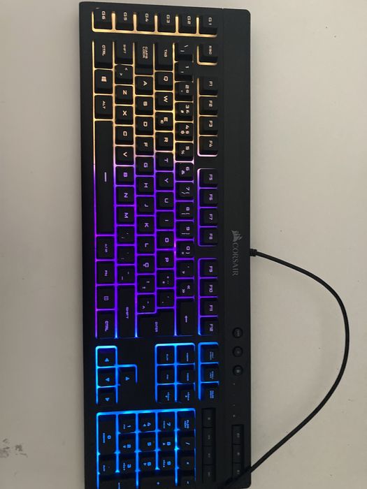 Teclado da corsair modelo K55