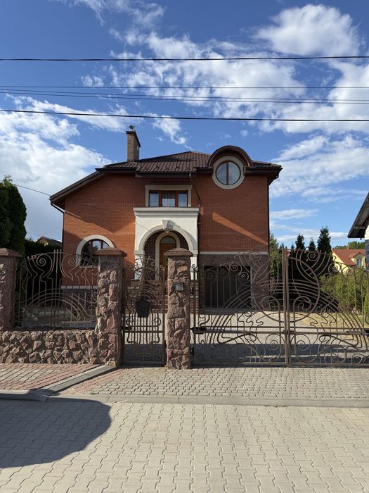 Продається будинок в Оброшине - попуч ліс