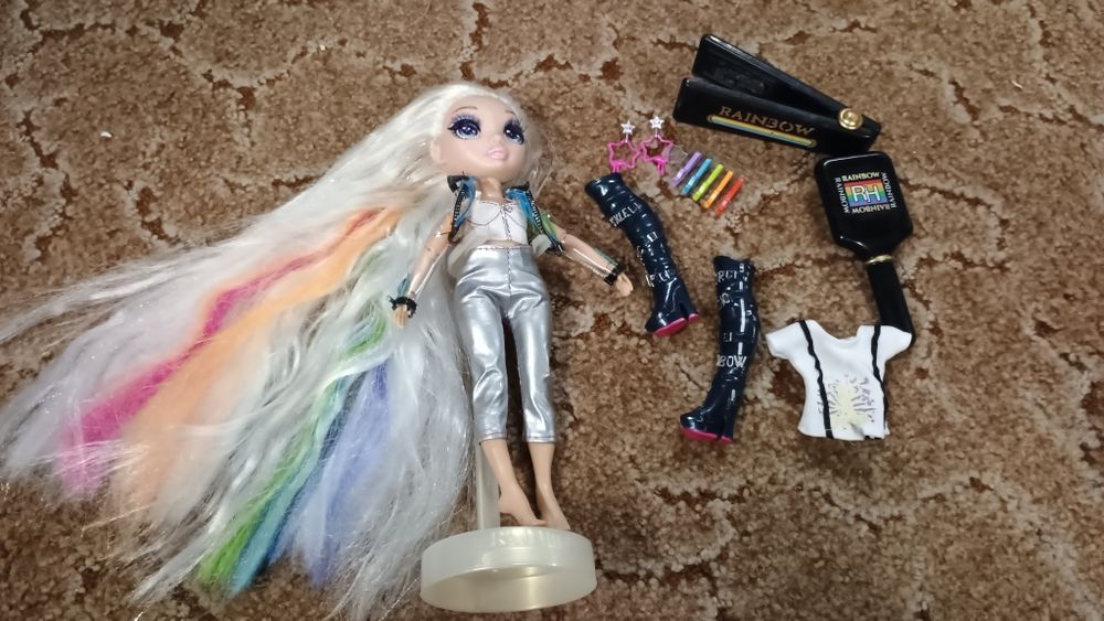 Lalka Rainbow High AMAYA Raine